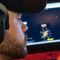 Foto de FBK, criador do Detonado Claude